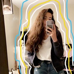 Meet your Posher, Brisa